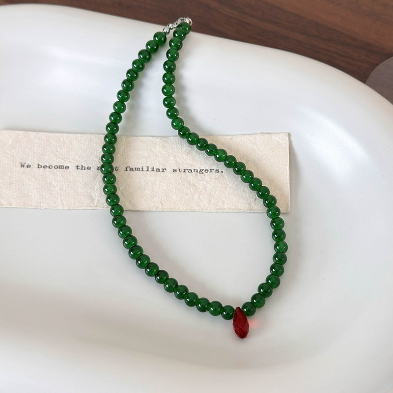 Vintage Green Beaded Necklace  - Vintage Fashion Look recension och pris