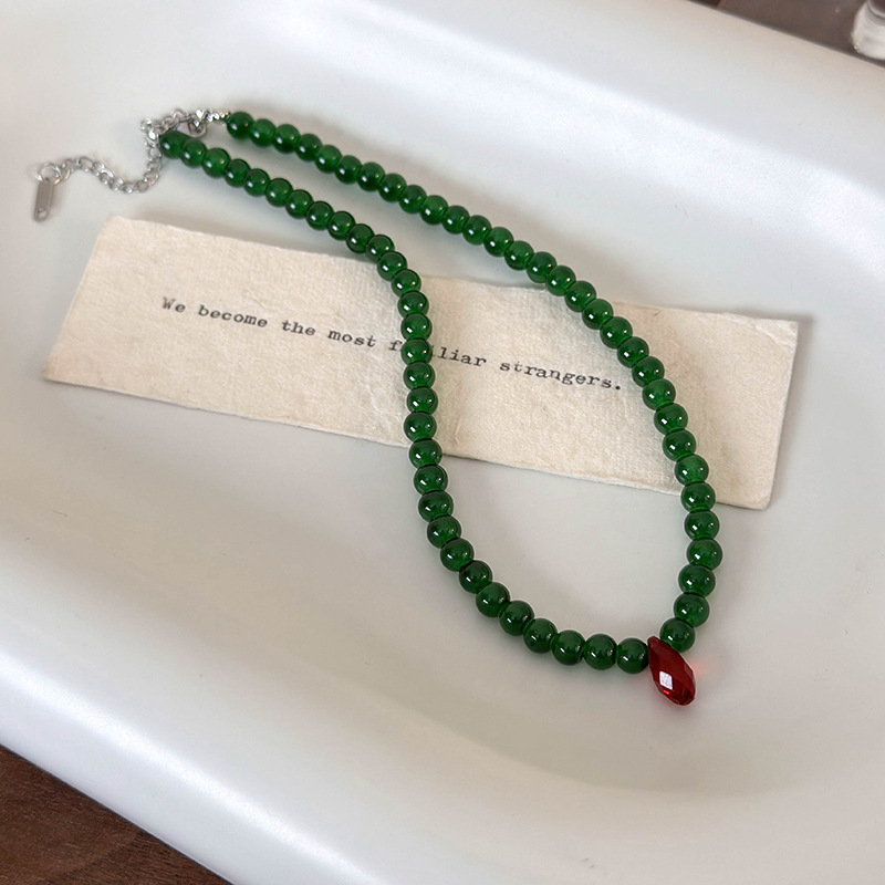Vintage Green Beaded Necklace  - Vintage Fashion Look recension och pris