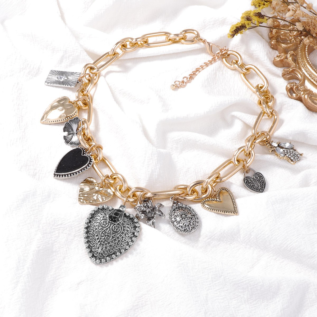 Z Vintage Necklace - Heart & B - Z Vintage Fashion recension och pris